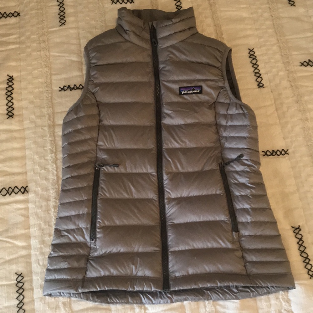 XS Women’s Patagonia Down Vest